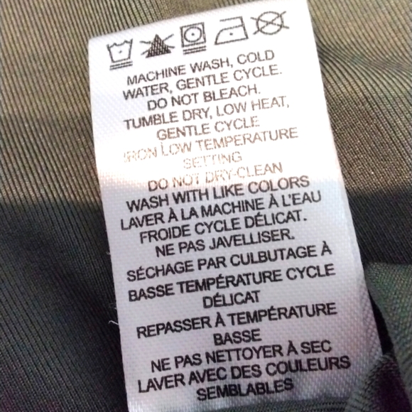 Ladies fooler top with rhinestone detailing, size L - Picture 7 of 7